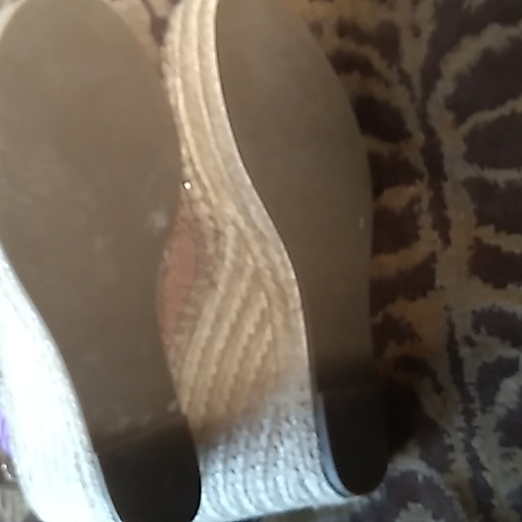 Kenneth Cole Wedges - Picture 3 of 5